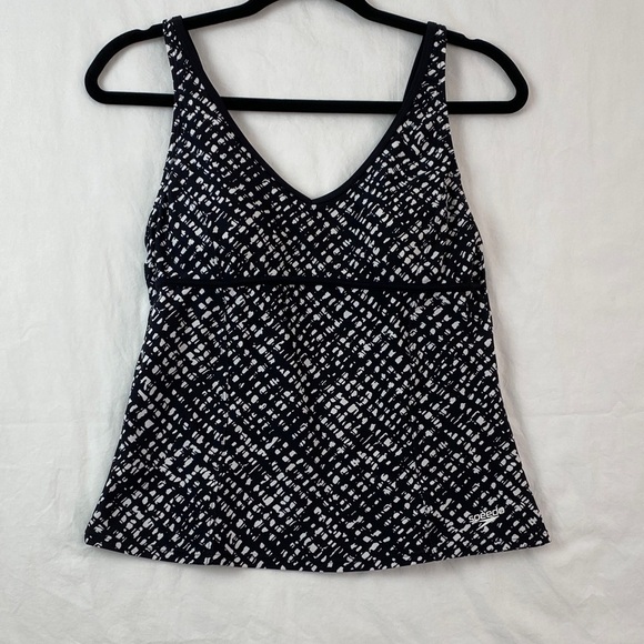 Speedo Tankini Top with Padded Bra Swimsuit Top - Picture 1 of 6